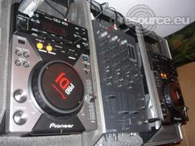 Our MEMBERS can Enlarge : DJ Booth zijkant (links)